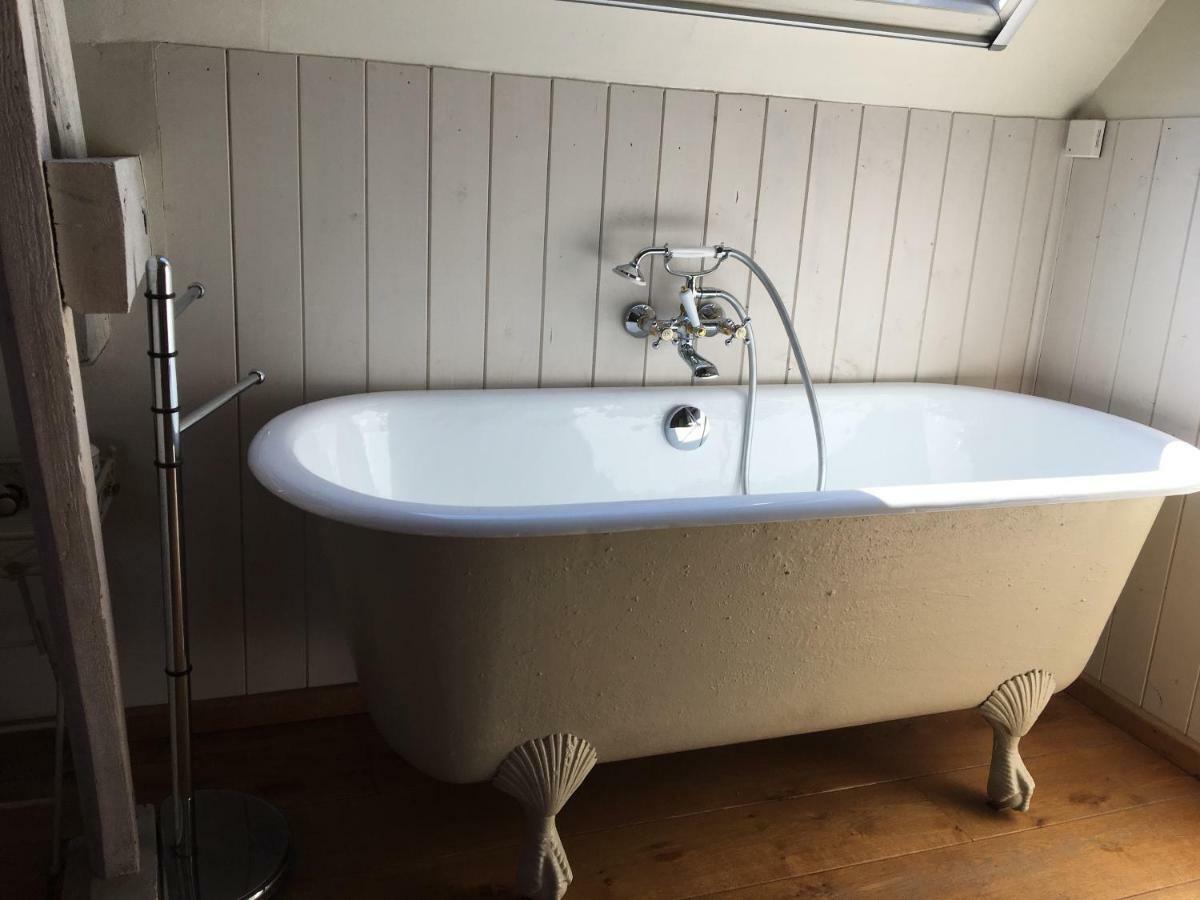 フーフェルラント 'T Wolvennest Bed & Breakfast エクステリア 写真